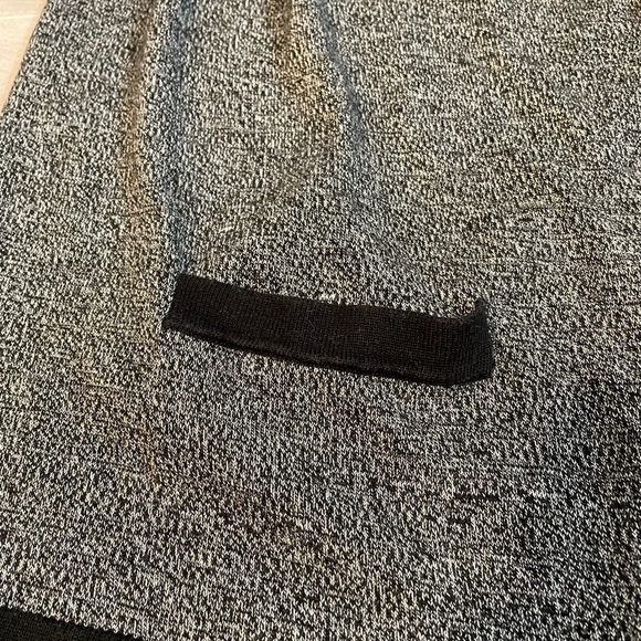 Calvin Klein Gray & Black Cardigan With Pockets - Size Small - Picture 4 of 10